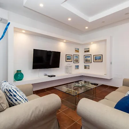 Leonor - Mirador De Dunas Corralejo